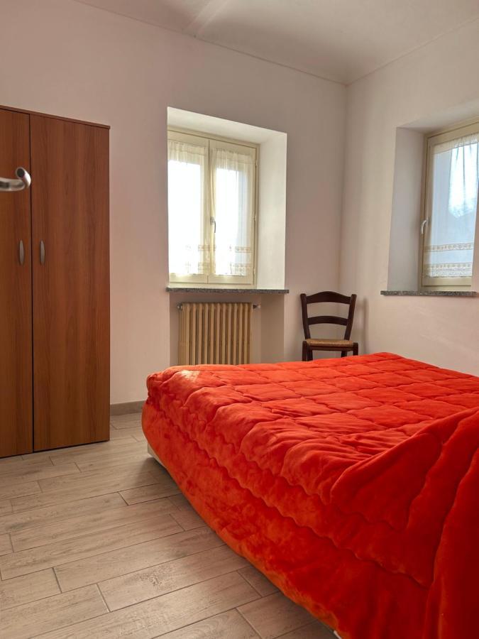 Takapradalu Villa Cisterna dʼAsti Exteriör bild