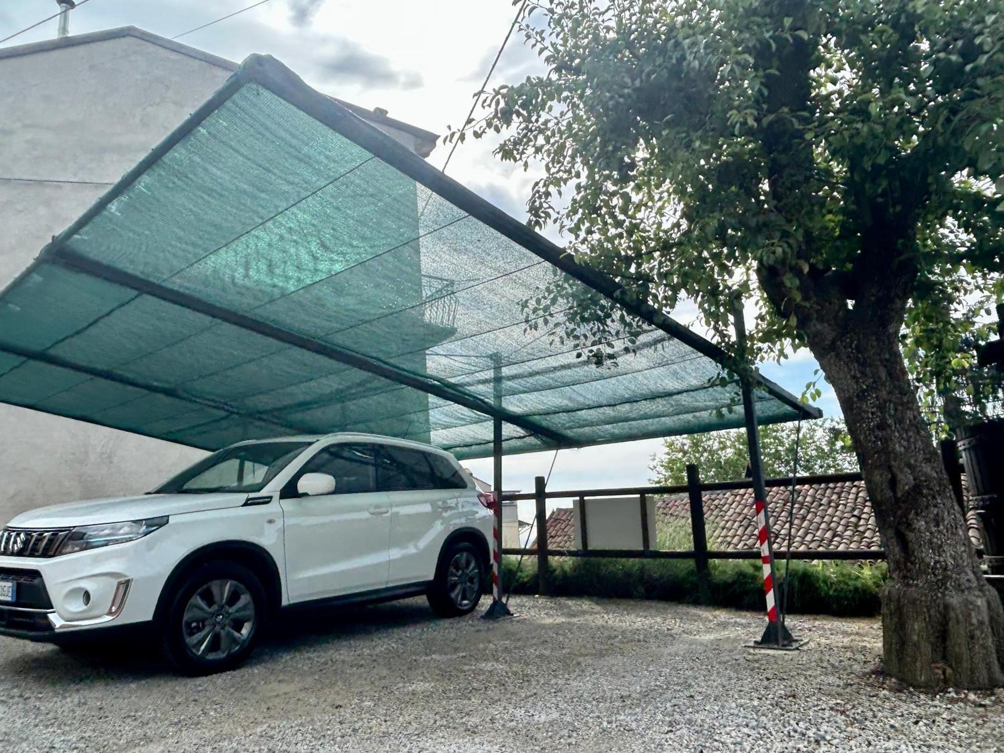 Takapradalu Villa Cisterna dʼAsti Exteriör bild